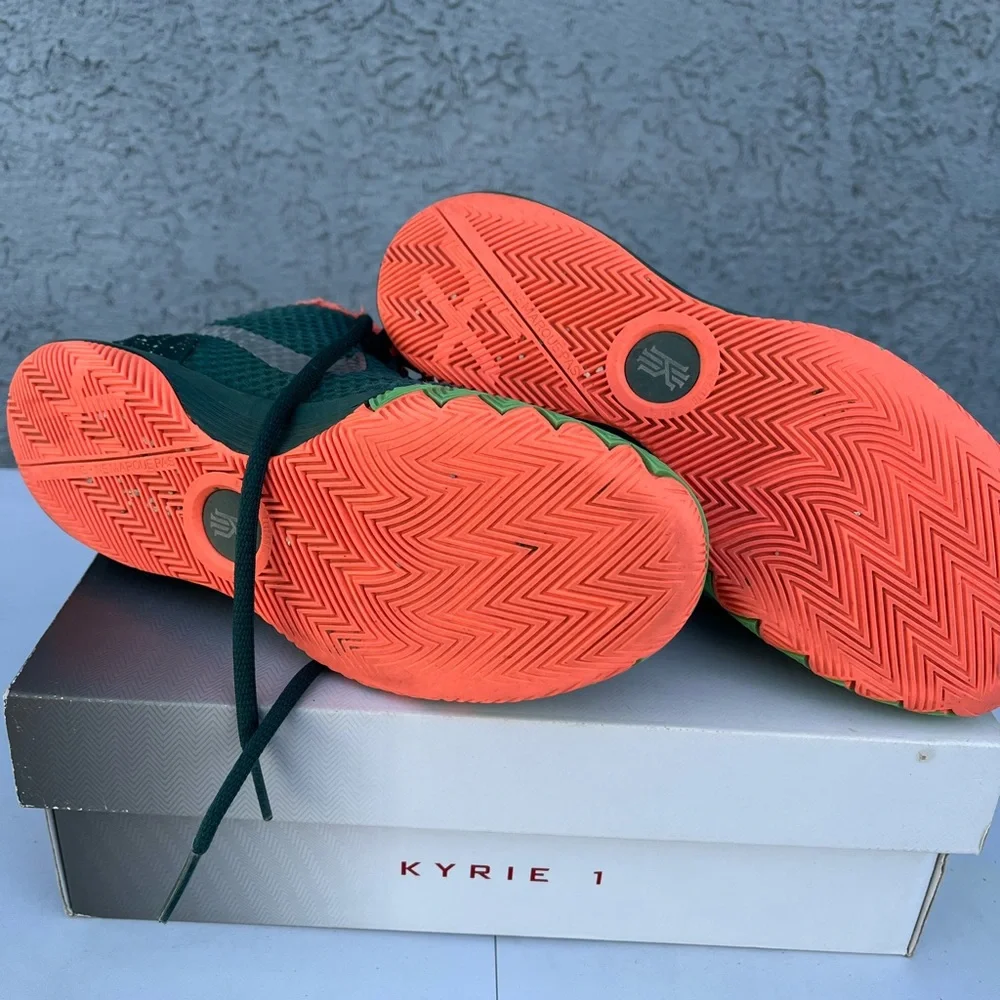 Nike Kyrie 1 Basketball Sneakers - Picture 5 of 7